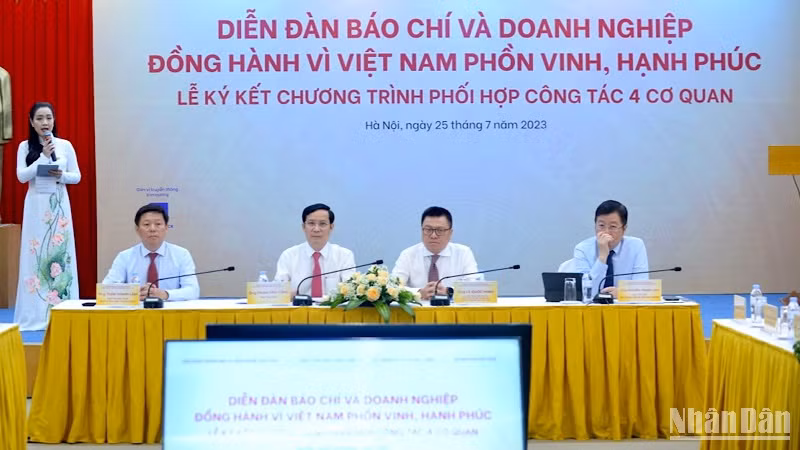 Việc tăng cường phối hợp chặt chẽ giữa báo chí với doanh nghiệp sẽ giúp nâng cao chất lượng thông tin, tuyên truyền của báo chí về kinh tế, doanh nghiệp và doanh nhân.