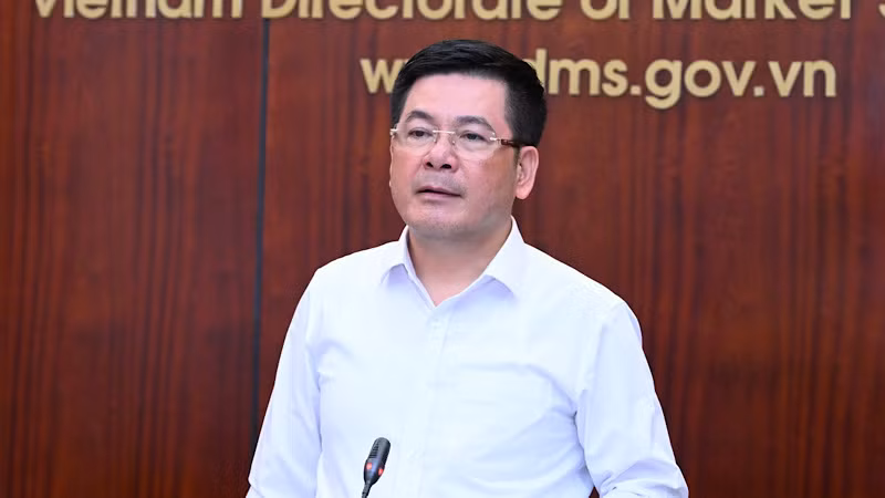 Bộ trưởng Công thương Nguyễn Hồng Diên.