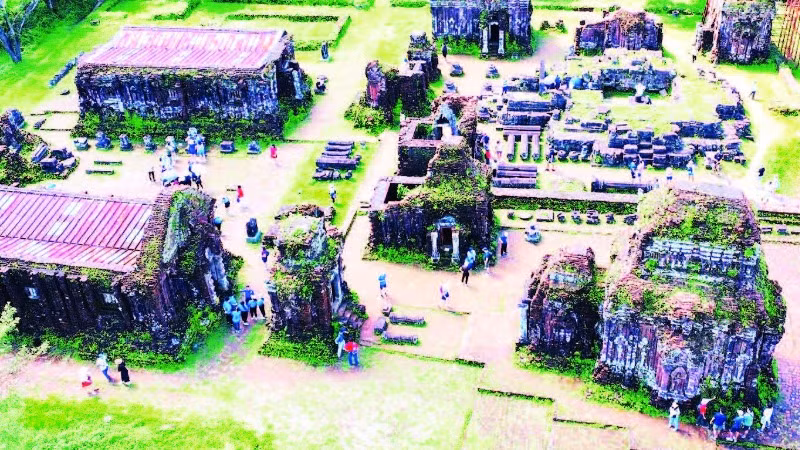 Di sản văn hóa thế giới Mỹ Sơn nhìn từ trên cao.