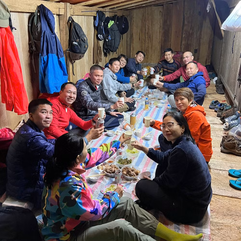 Và bữa tối. Và bữa tối.