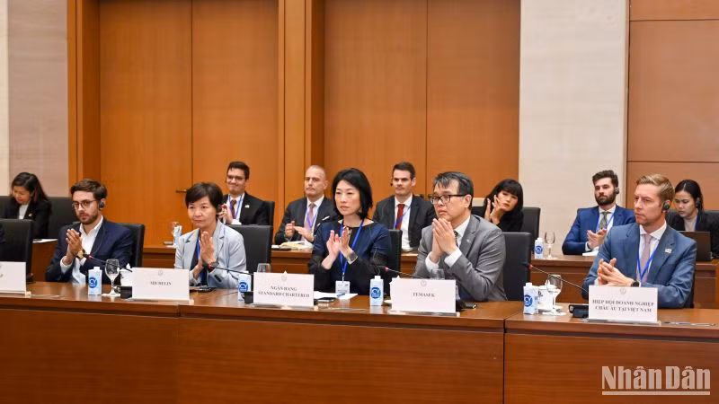 Đại diện các doanh nghiệp EU-ASEAN dự buổi làm việc. (Ảnh: Duy Linh)