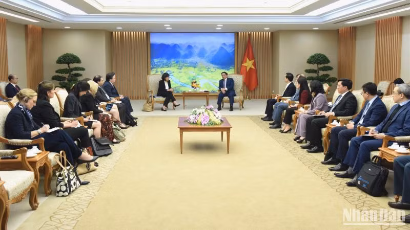 Thủ tướng Phạm Minh Chính tiếp Đại diện Thương mại Hoa Kỳ Katherine Tai.