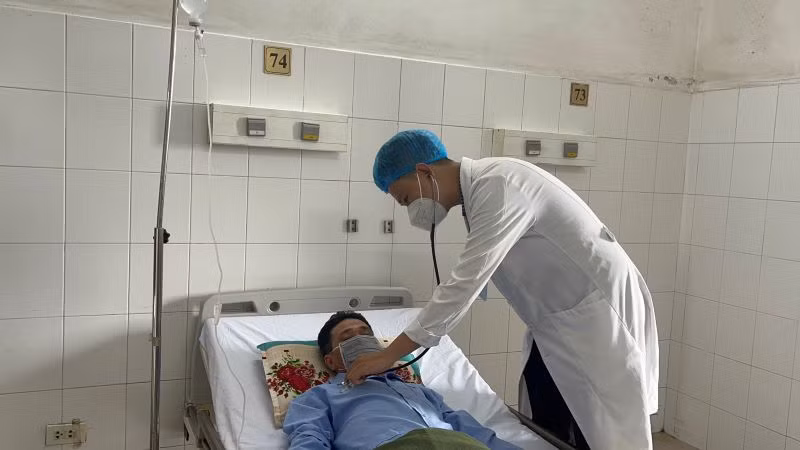 Bệnh nhân L.V.T., hiện tỉnh táo, sinh tồn ổn định sau can thiệp. 