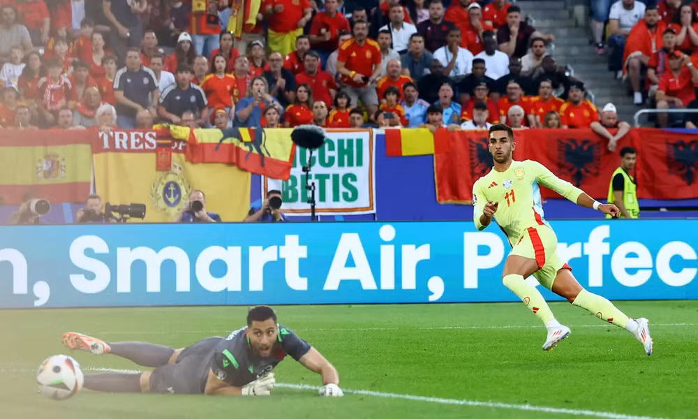 Torres ghi bàn thắng thứ 20 sau 43 lần ra sân cho Tây Ban Nha. (Ảnh: Getty)