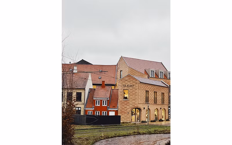 Tại Thủ đô Copenhagen, mưa và gió lớn xuất hiện từ chiều, càng về đêm càng nặng hạt.
