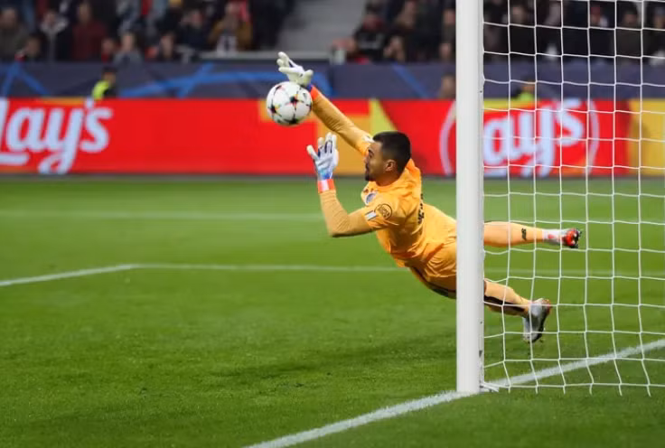 Thủ thành Diogo Costa sở hữu khả năng bắt penalty vô cùng xuất sắc. (Ảnh: Getty)