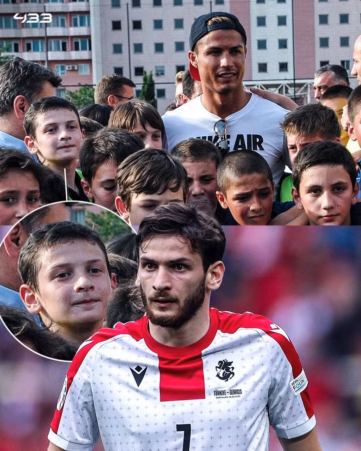 Ronaldo chụp ảnh cùng các cầu thủ trẻ tại Tbisili với sự góp mặt của Kvaratskhelia. (Ảnh: 433)