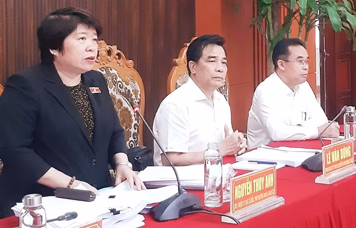 Chủ nhiệm Ủy ban Xã hội của Quốc hội Nguyễn Thúy Anh phát biểu tại buổi làm việc. Chủ nhiệm Ủy ban Xã hội của Quốc hội Nguyễn Thúy Anh phát biểu tại buổi làm việc.