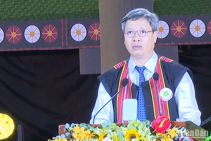 Phó Chủ tịch Ủy ban nhân dân tỉnh Quảng Nam Hồ Quang Bửu phát biểu tại lễ khai mạc.