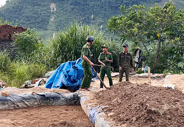 Lực lượng chức năng tổ chức nhiều đợt kiểm tra, truy quét, nhưng tình trạng khai thác vàng trái phép tại xã Tam Lãnh vẫn tái diễn, gây mất an ninh trật tự.