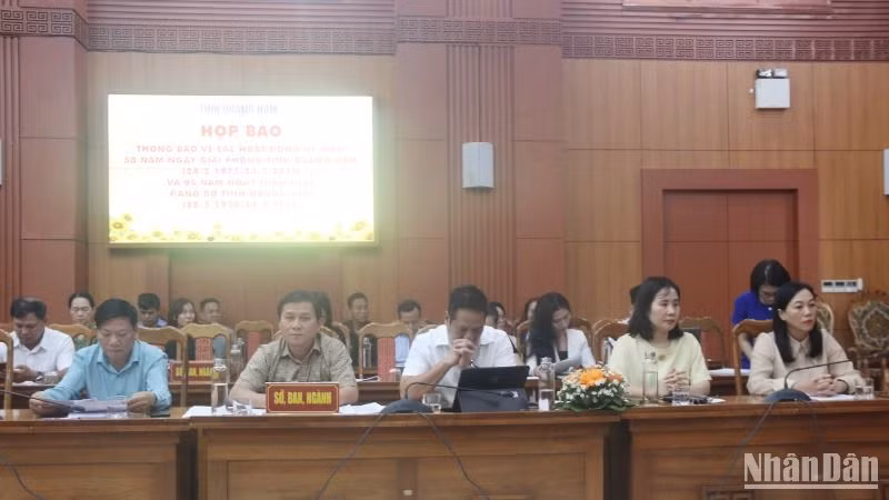 Lãnh đạo các sở, ban, ngành dự họp báo Kỷ niệm 50 năm ngày giải phóng tỉnh Quảng Nam và 95 năm ngày thành lập Đảng bộ tỉnh.