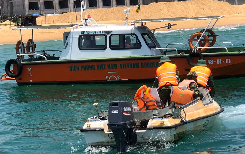 Lực lượng chức năng tìm được thi thể học sinh mất tích.