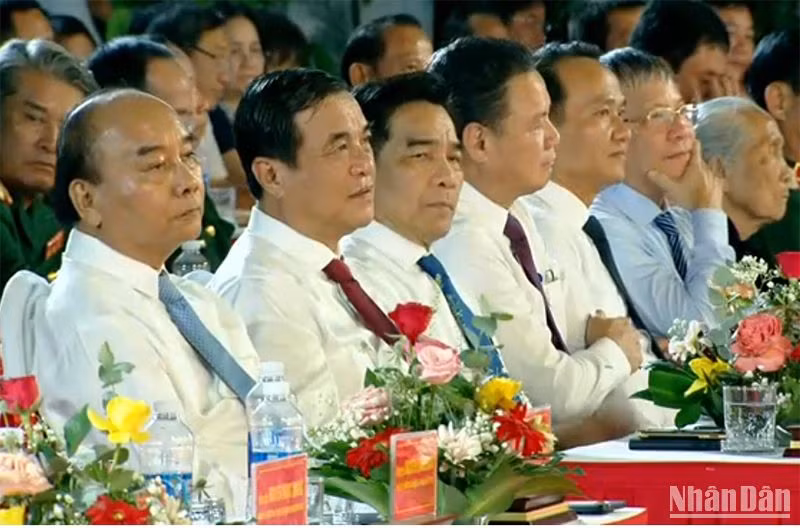 Các đồng chí lãnh đạo, nguyên lãnh đạo Trung ương và địa phương dự Lễ kỷ niệm 50 năm ngày Chiến thắng Thượng Đức.