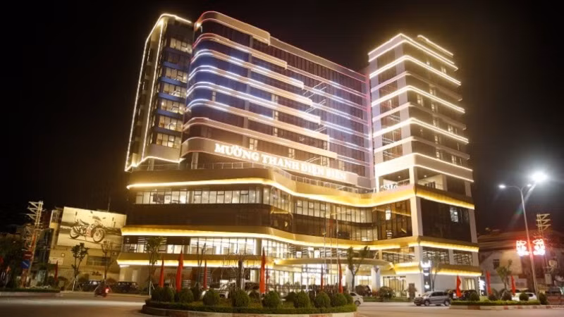 Khách sạn Mường Thanh Luxury Điện Biên là khách sạn đầu tiên đạt tiêu chuẩn 5 sao tại Điện Biên.