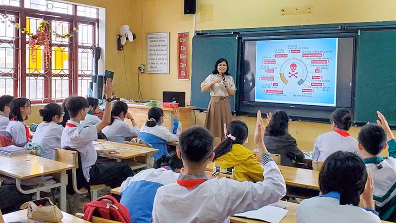 Giờ học ngoại khóa tuyên truyền về phòng chống thuốc lá điện tử tại Trường THCS Trần Nguyên Hãn, tỉnh Bắc Giang. (Ảnh: ĐOÀN HỮU)