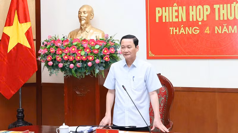 Chủ tịch Ủy ban nhân dân tỉnh Thanh Hóa chủ trì phiên họp thường kỳ tháng 4.