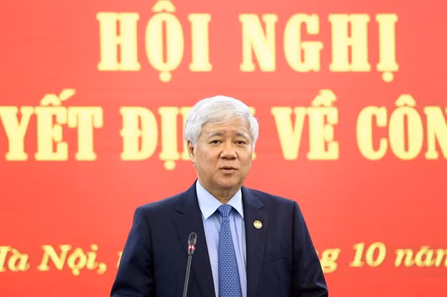 Bí thư Trung ương Đảng, Chủ tịch Ủy ban Trung ương Mặt trận Tổ quốc Việt Nam Đỗ Văn Chiến phát biểu tại Hội nghị.