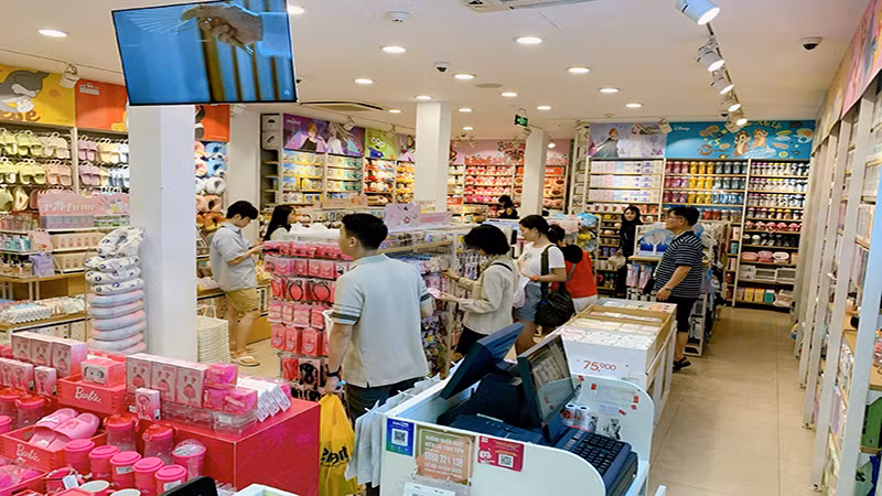 Không gian tại cửa hàng Thương xá TAX 15-17 Phan Chu Trinh, quận 1. (Ảnh: SATRA)