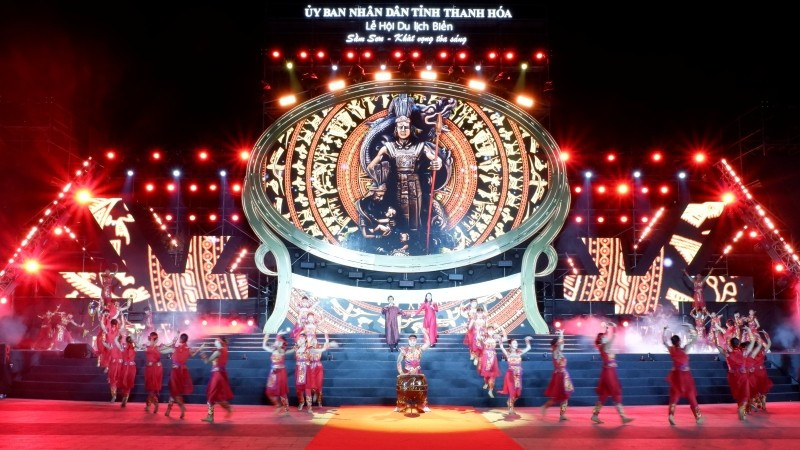 Khai mạc Lễ hội du lịch biển Sầm Sơn.
