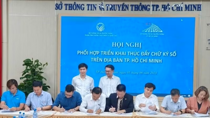 Sở Thông tin và Truyền thông Thành phố Hồ Chí Minh tổ chức Hội nghị phối hợp thúc đẩy triển khai chữ ký số trên địa bàn.