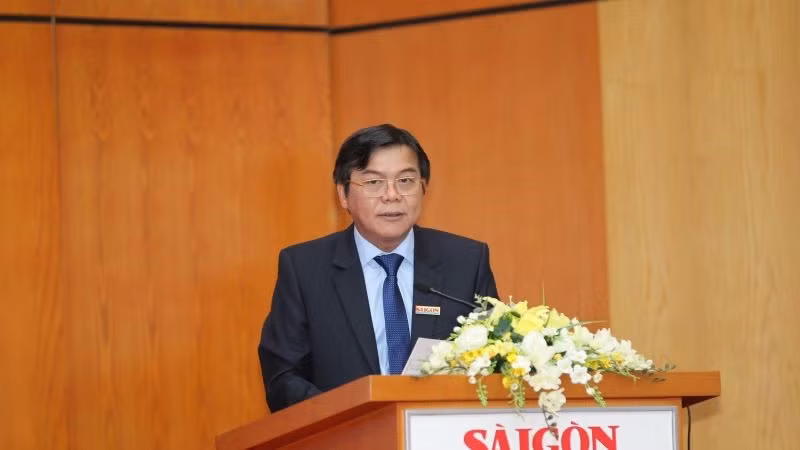 Tổng Biên tập Báo Sài Gòn Giải Phóng Tăng Hữu Phong phát biểu.