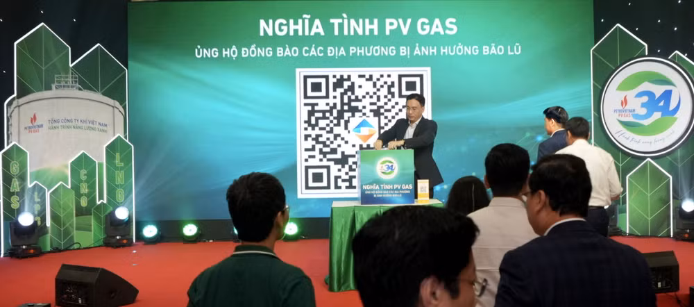 Toàn thể PV GAS tích cực ủng hộ miền bắc khắc phục thiên tai.