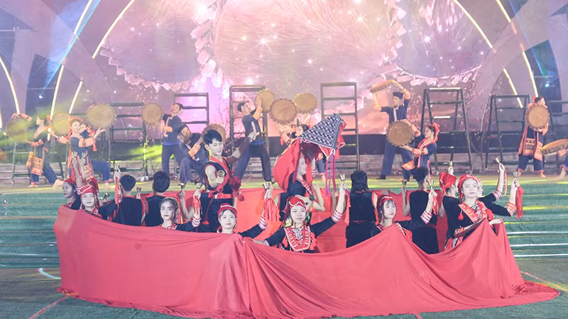 Nhiều hoạt động văn hóa, văn nghệ đặc sắc được tổ chức trong suốt kỳ nghỉ lễ năm nay.