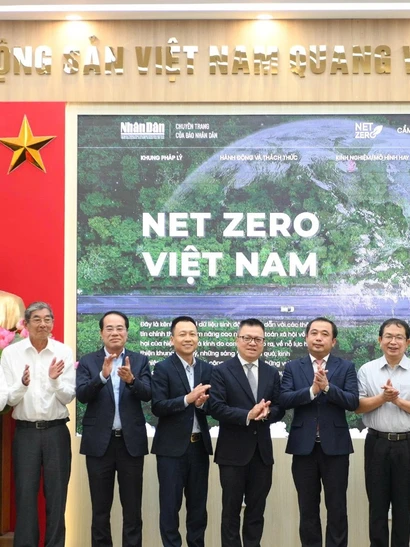 Ảnh - Trang 1 Các Đại Biểu Chụp Ảnh Lưu Niệm Tại Buổi Lễ.