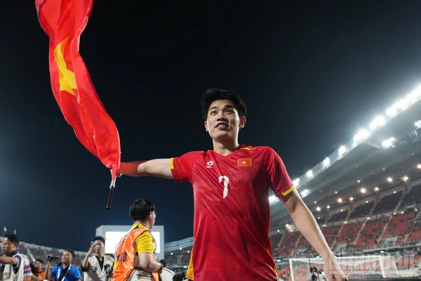 [Ảnh] Khoảnh khắc lịch sử của U22 Việt Nam tại SEA Games 33