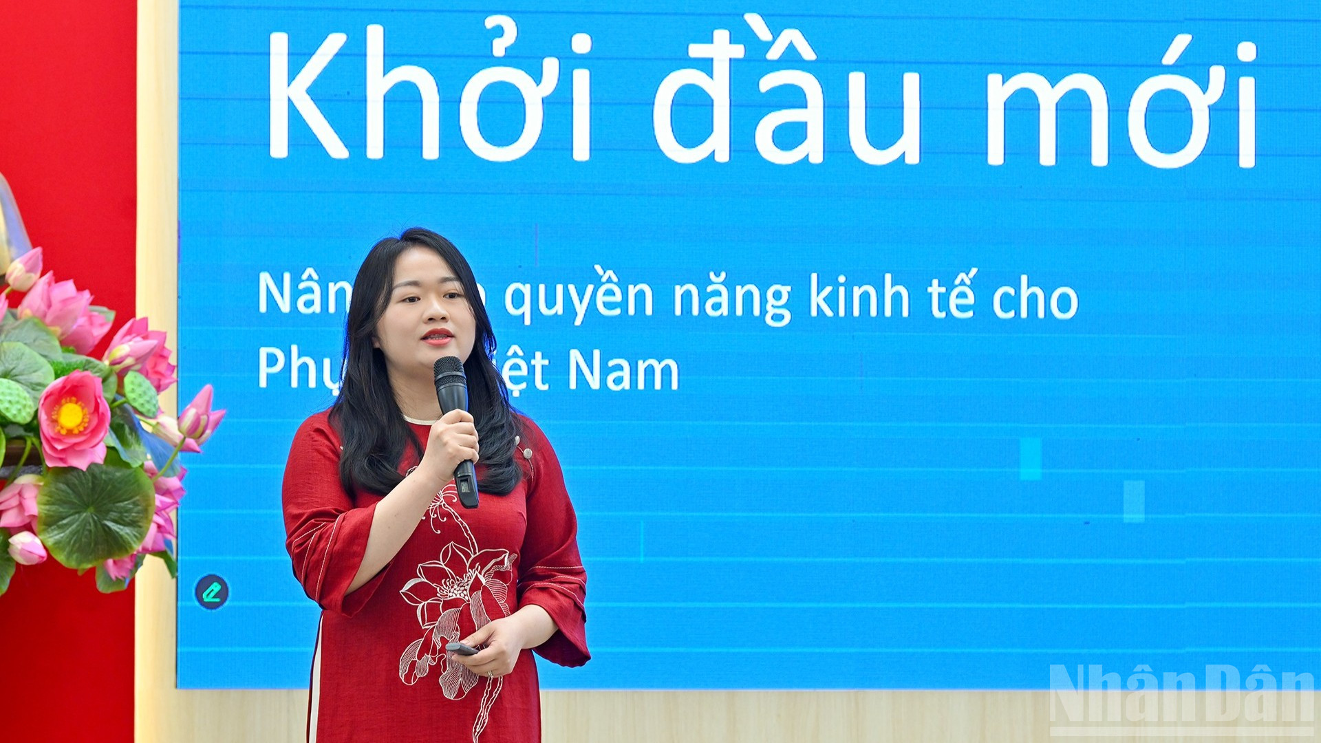 Phần chia sẻ của đại diện dự án “Khởi đầu mới” do Unilever Việt Nam và Hội Liên hiệp Phụ nữ Việt Nam phối hợp thực hiện. (Ảnh: THỦY NGUYÊN)