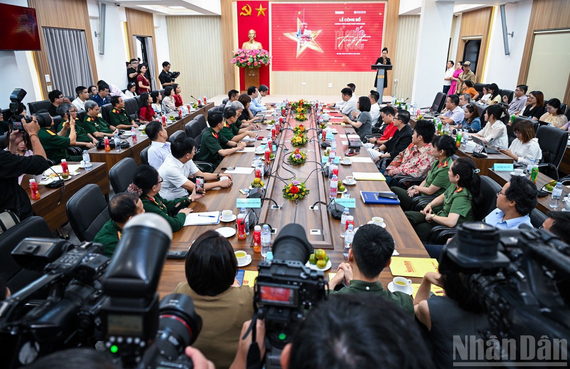 Toàn cảnh buổi họp báo. ndo_br_9.jpg