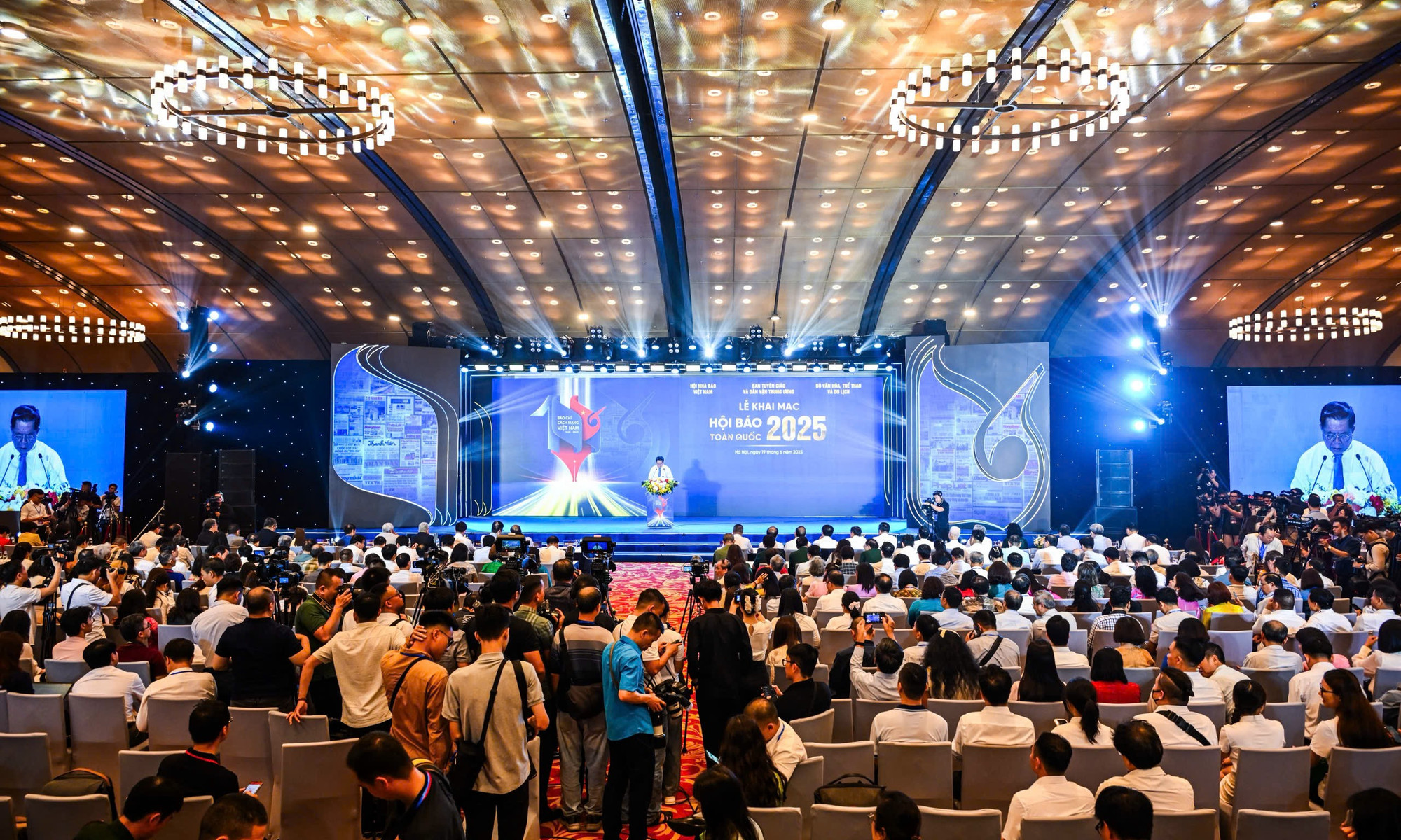 Quang cảnh buổi lễ khai mạc Hội Báo toàn quốc 2025. 9d1c842ba95c1e02474d22.jpg