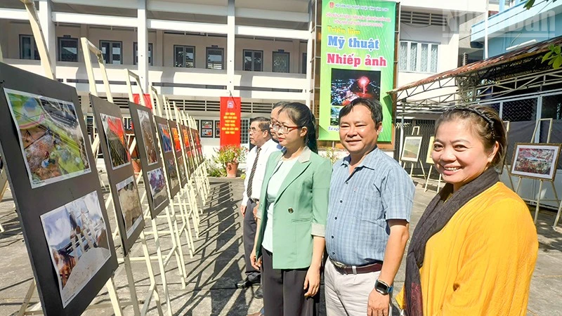 Triển lãm 170 tác phẩm nghệ thuật tại Vĩnh Long: Tôn vinh văn hóa và lịch sử dân tộc