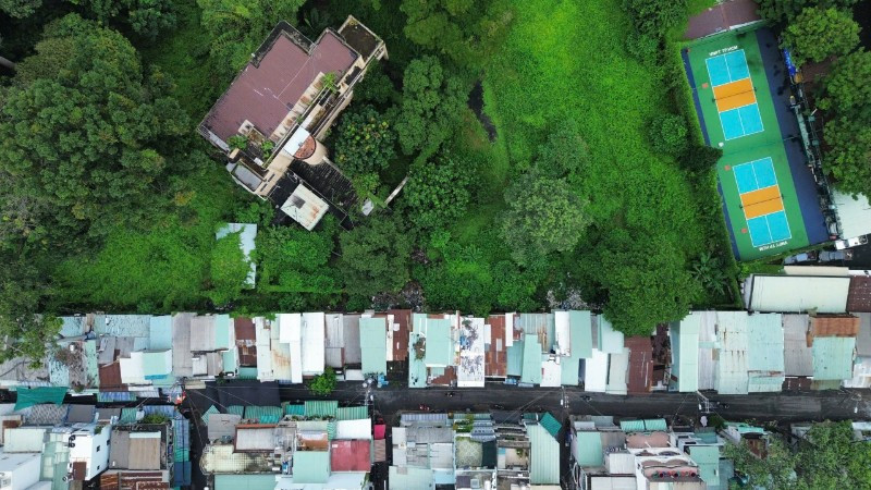 Đường Trần Bình Trọng, phường Vườn Lài dự kiến mở rộng thành 17m, kinh phí khoảng 1.000 tỷ đồng từ ngân sách Thành phố Hồ Chí Minh. (Ảnh: QUÝ HIỀN)