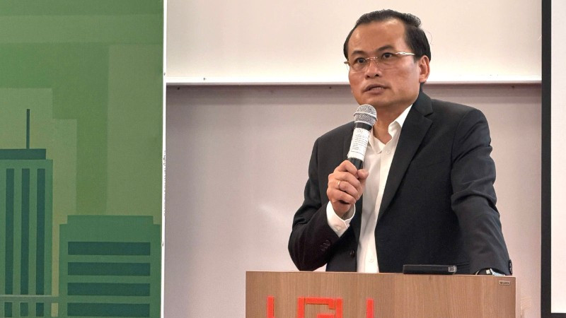 Ông Huỳnh Phạm Tuấn Anh, Phó Giám đốc Sở Quy hoạch-Kiến trúc Thành phố Hồ Chí Minh phát biểu tại hội thảo. (Ảnh: QUÝ HIỀN)