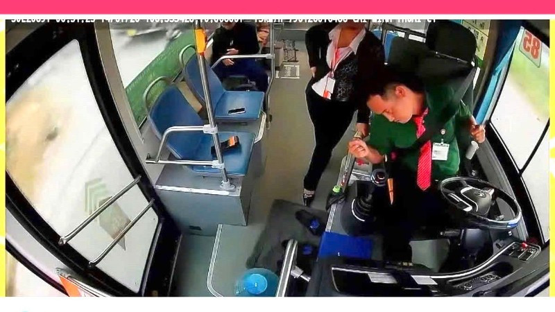 Tài xế xe buýt đột quỵ khi điều khiển trên tuyến xe buýt số 85 (Bến xe An Sương - Khu công nghiệp Nhị Xuân). (Ảnh: Trung tâm Quản lý Giao thông công cộng Thành phố cung cấp)