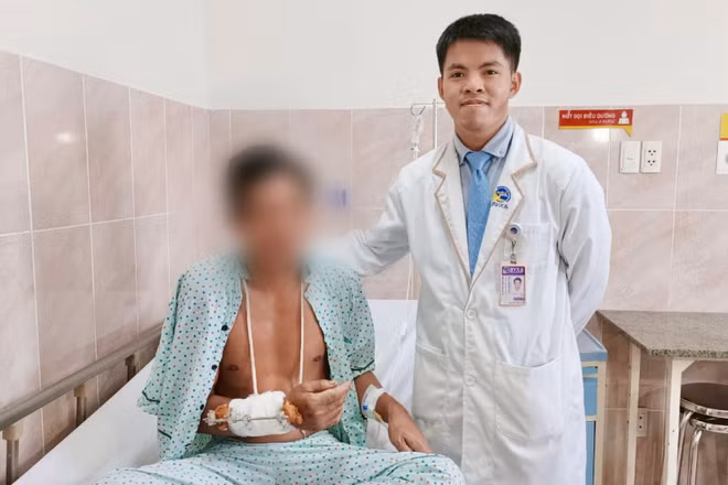 Bệnh nhân sau ca nối chi tại Bệnh viện đa khoa Xuyên Á.