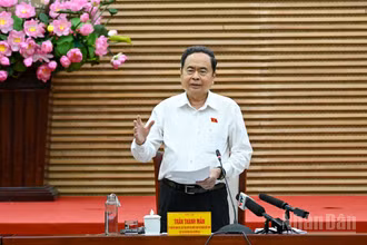 Chủ tịch Quốc hội, Chủ tịch Hội đồng Bầu cử quốc gia Trần Thanh Mẫn phát biểu kết luận buổi làm việc với Ủy ban bầu cử tỉnh Nghệ An. (Ảnh: DUY LINH)