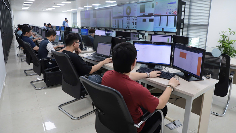 Hoạt động nghiệp vụ tại Trung tâm Công nghệ thông tin và Chuyển đổi số (Bảo hiểm xã hội Việt Nam).