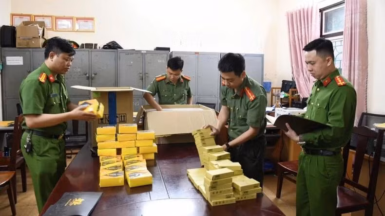 Các sản phẩm thực phẩm chứa chất cấm bị công an tỉnh Phú Thọ thu giữ. Ảnh: Báo Nhân Dân