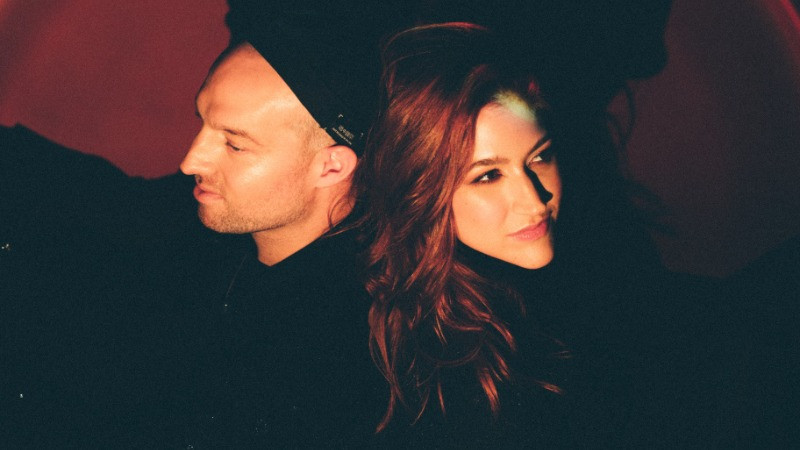 Hai nghệ sĩ Sophie de Quay và Simon Jaccard. (Ảnh: Đại sứ quán Thụy Sĩ)