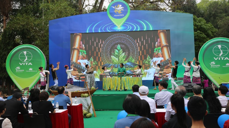 Chương trình nghệ thuật giới thiệu những nét văn hóa độc đáo của Phú Yên.