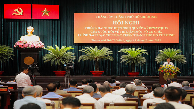 Thành ủy Thành phố Hồ Chí Minh tổ chức Hội nghị triển khai Nghị quyết số 98/2023/QH15 của Quốc hội về thí điểm một số cơ chế, chính sách đặc thù phát triển Thành phố Hồ Chí Minh.