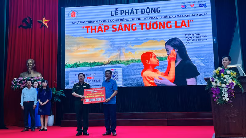 Hội Nạn nhân chất độc da cam/dixoxin các địa phương ủng hộ chương trình. 