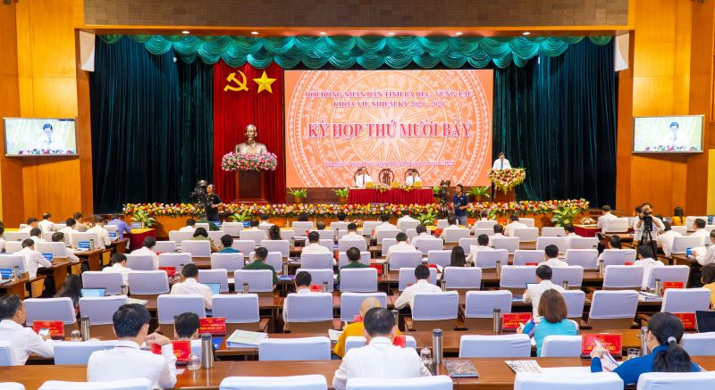 Toàn cảnh Kỳ họp thứ 17, Hội đồng nhân dân tỉnh khóa VII, nhiệm kỳ 2021-2026.