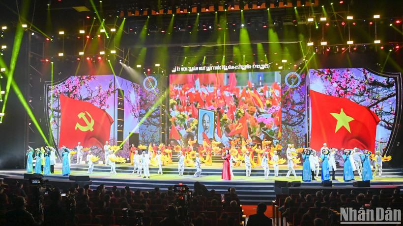Chương trình nghệ thuật chính luận kỷ niệm 70 năm Ngày Thầy thuốc Việt Nam với chủ đề “Bản hùng ca người chiến sĩ áo trắng”. 