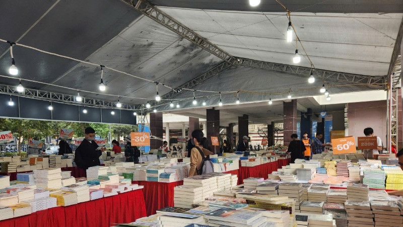 "Hội sách kết nối" diễn ra từ ngày 17 đến 20/4 với nhiều hoạt động hấp dẫn.