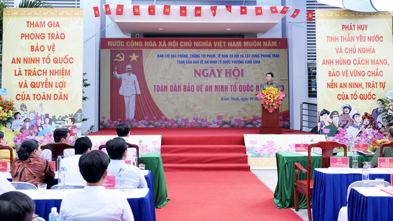 Quang cảnh buổi lễ.
