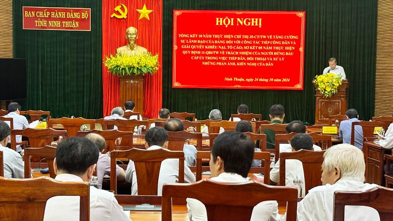 Quang cảnh buổi hội nghị. (Ảnh: NGUYỄN TRUNG)