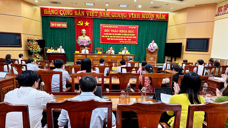 Quang cảnh buổi hội thảo